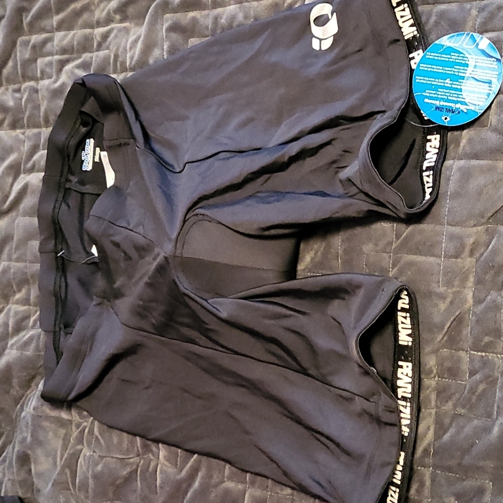 Pearl Izumi Select series Quest shorts